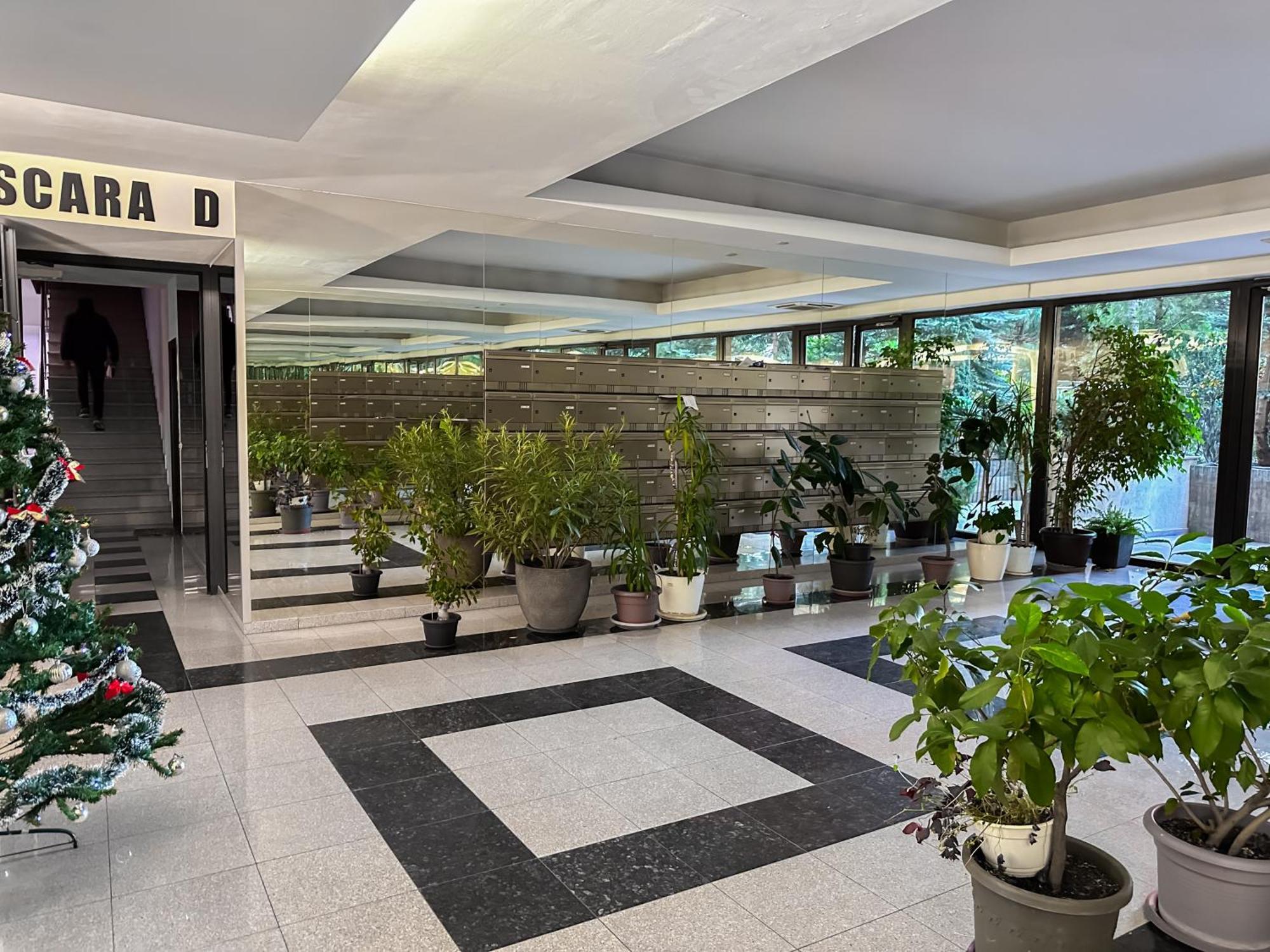 Garden Apartment - Herastrau Park 3Min Walk Bucharest Exterior photo